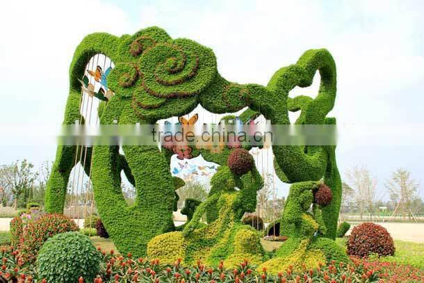 fake grass animal entertainment/park Life-like artificial grass topiary