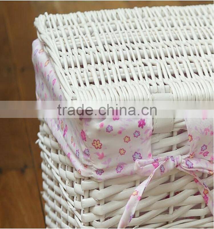 Hand-Woven Willow dirty clothes basket