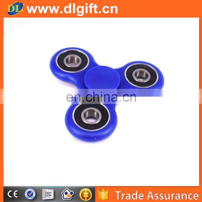 2017 Pop style Personalized cheap custom vision plastic hand spinner toys