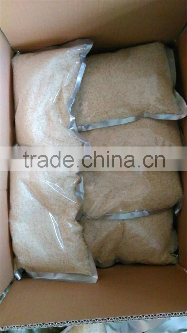 yellow bulk beeswax pellets
