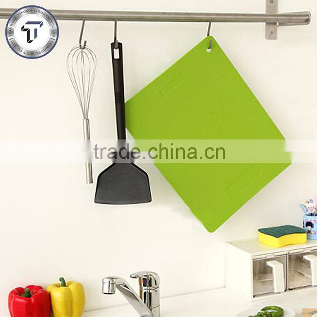 Plastic Scale Cutting Board