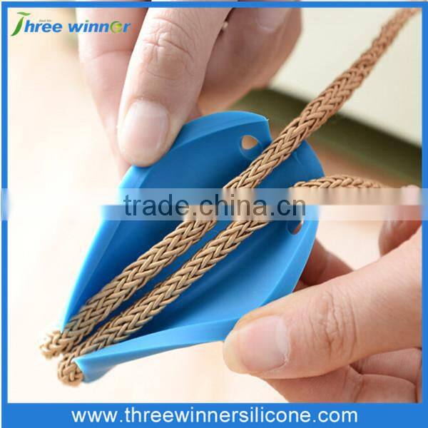 silicone bag holder carrying handle grip for trip