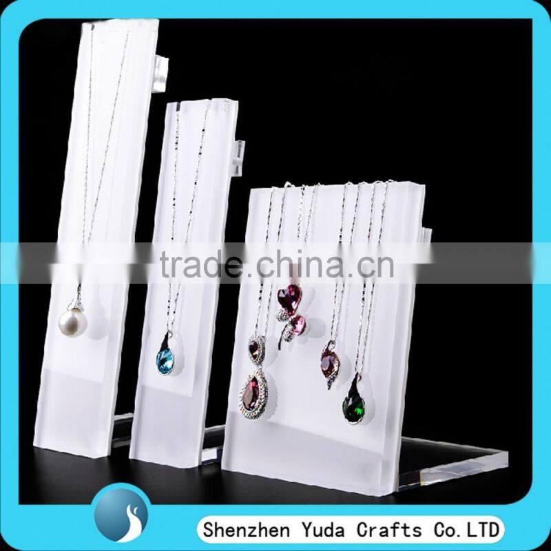 L shape acrylic material jewelry display rack with slot for necklace display
