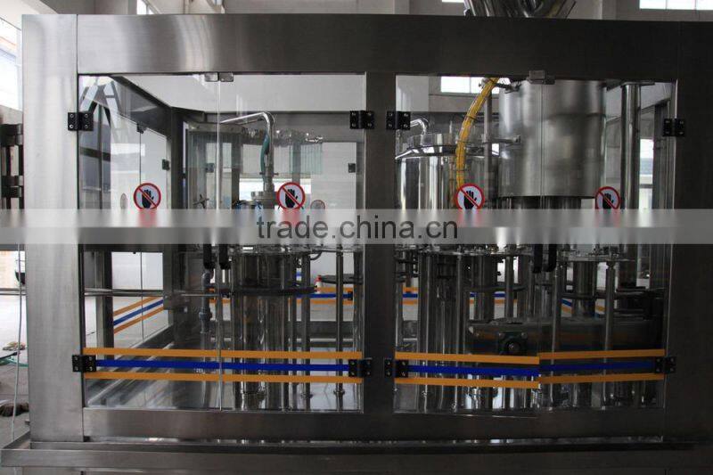 PET water bottle filling machine