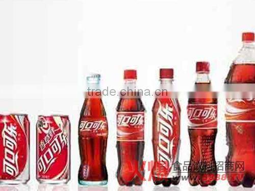 Full-automatic carbonated drink filling and sealing machine