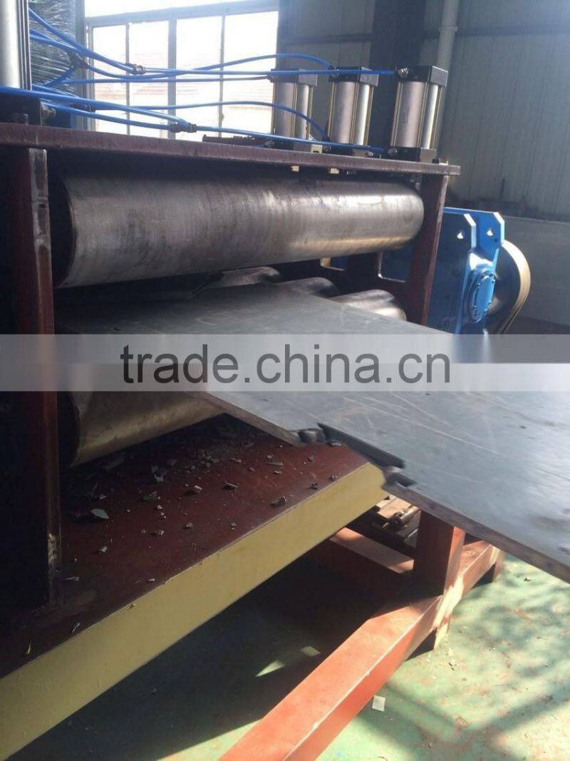 High capacity plastic foam board shredder