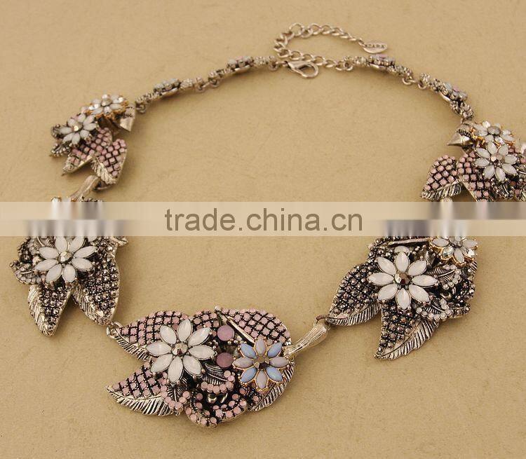 Handmade new design women elegance alloy jewelry necklace