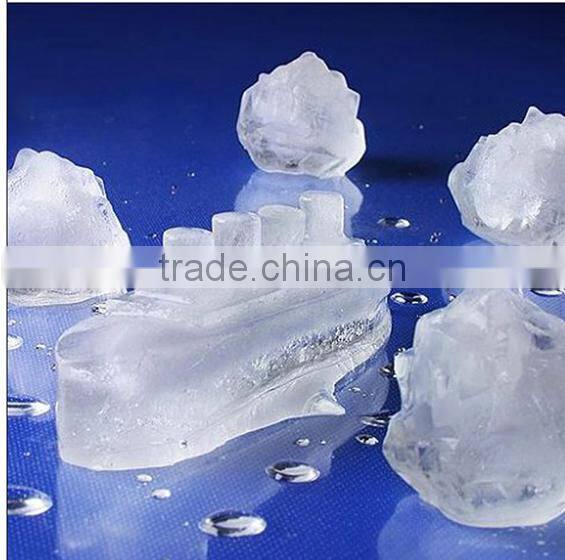 funny LFGB grade Titanic ship shaped silicon ice tray