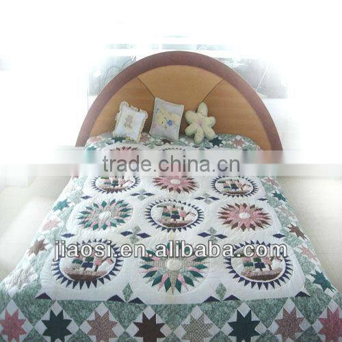 quilted embroidery patchwork quilt with sham