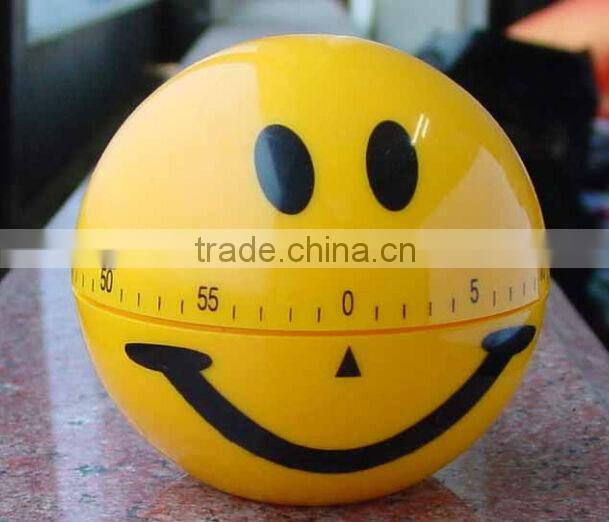 60 Minutes Smile Face Shaped Plastic Mechanical Kitchen Timer