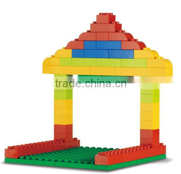 Life and structure with 440 pcs brick accessories