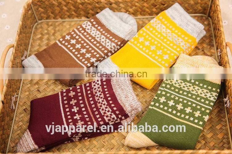 Wholesale Mens Pack Patterned fancy Dress Socks compression socks