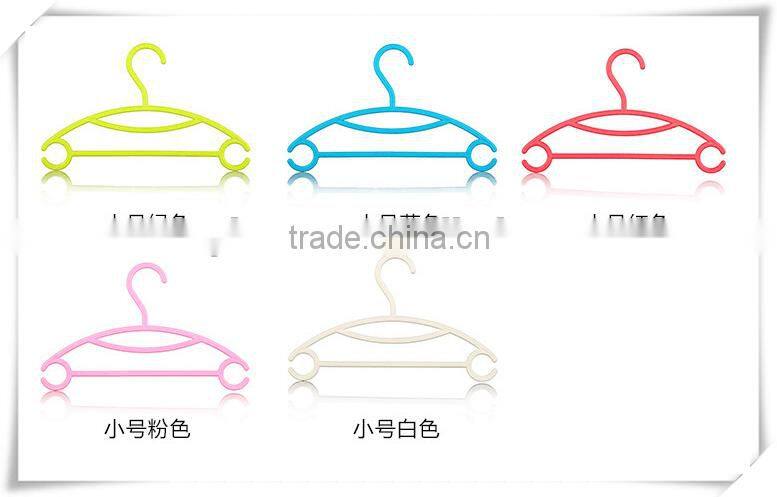 factory supply cheap plastic laundry hanger