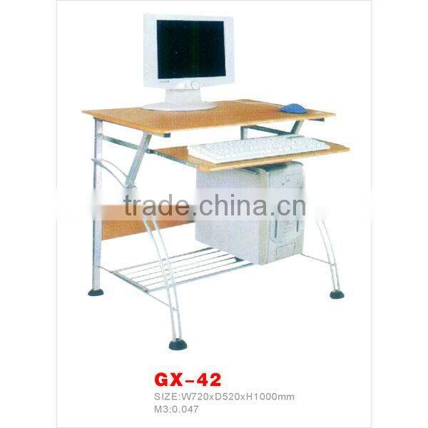 GX-44 Simple personal home using computer table