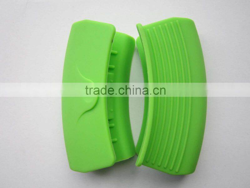 silicone Cooking Gloves - Insulated, Heat & Water Resistant Gloves Grilling On The BBQ Rubber Oven Mitts