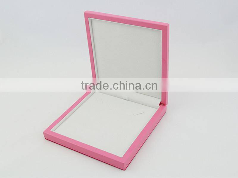 2016 new desgined pink luxury wooden Jewelry box / necklace box / pendant box
