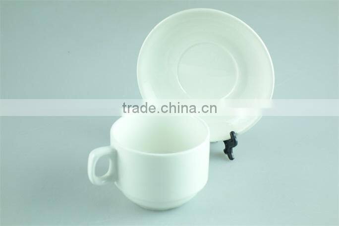 Classic small coffee cup and saucer set, porcelain tea cups and saucers cheap wholesale