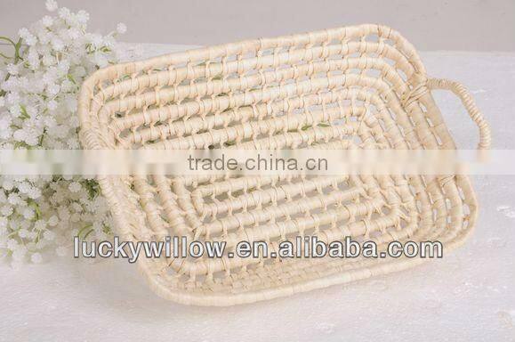 make corn husk storage basket with handle for gift&toys&food