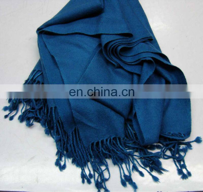 Pure Cashmere Throws in solid colours...