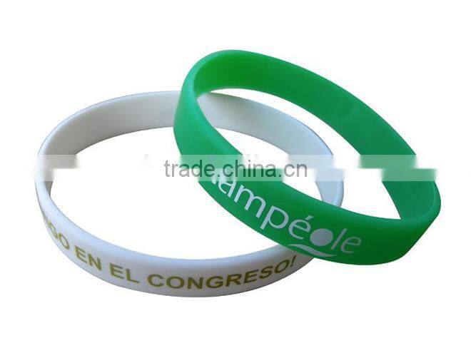 Custom made silicon wristbands