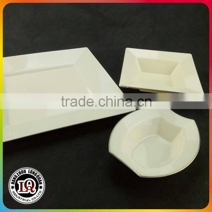 Hard Disposable Plastic Dinnerware With Sliver Rim