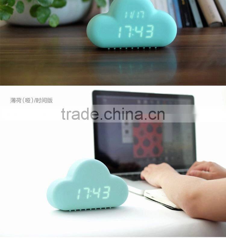 Ultra Mute voice control Snooze Bedside clock clouds shape alarm clock led digital calendar display wall clock