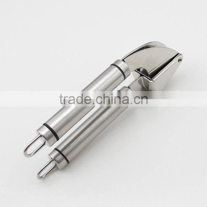 Hot Sale Rubber Handle Stainless Steel Garlic Press with Garlic Peeler