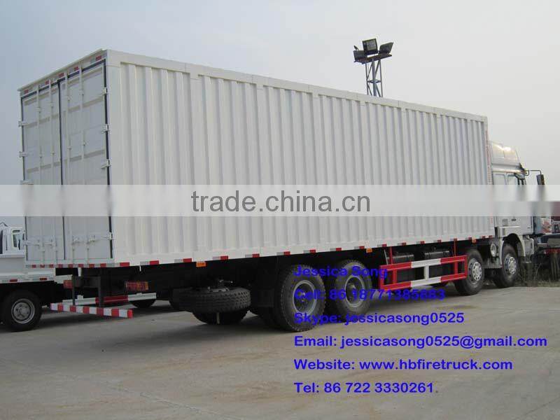 30ton Howo A7 box body truck