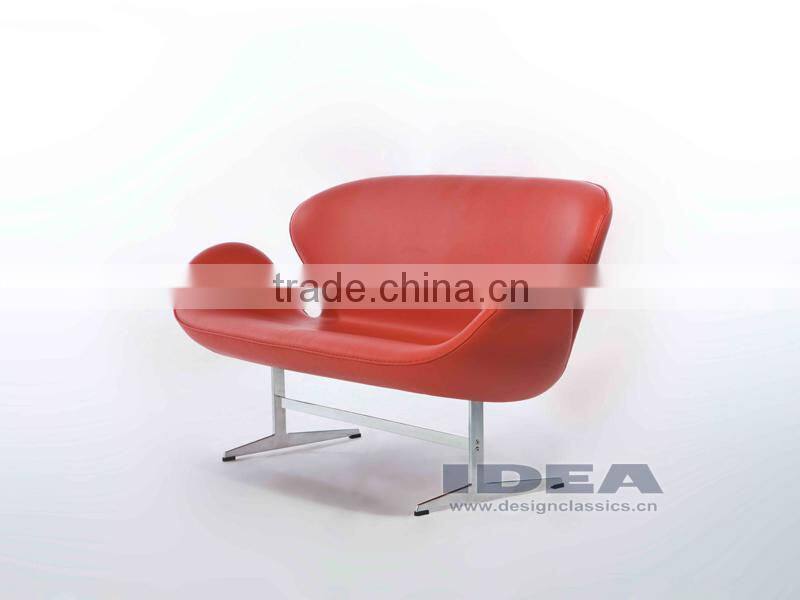 Replica Arne Jocabsen Swan Chair Loveseat - Red Genuine Leather