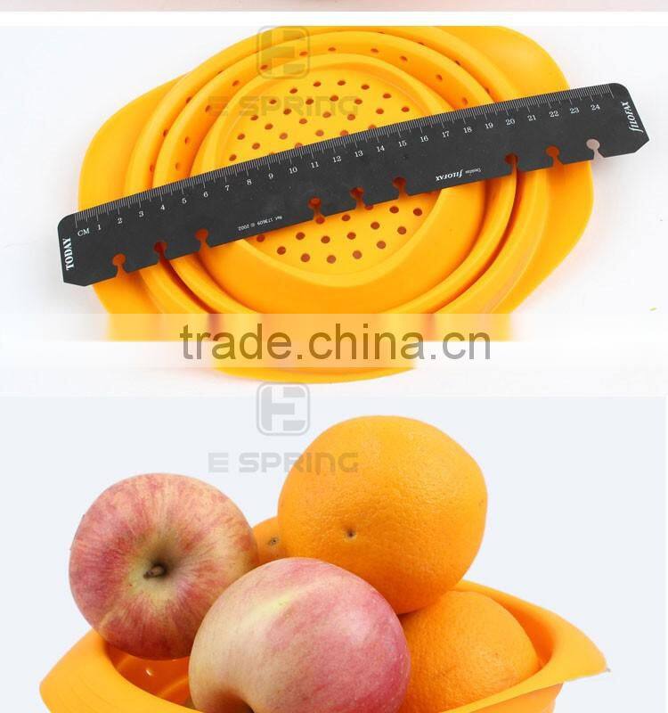 Innovative Kitchen Tools Collapsible Silicone Fruit Stainer Colander