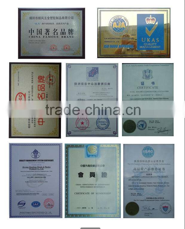 2016 stainless steel cutlery set with plastic handle