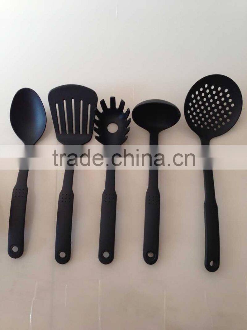 Hot Sale Revoled Wooden Block 18pcs Kitchen Knives Set and Nylon Kitchen Ware Set KC-3051