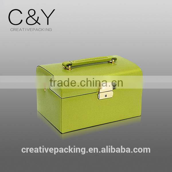 Dongguan custom luxury leather gift box with lock and handle