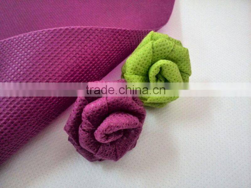 Nonwoven disposable pillow protect cover