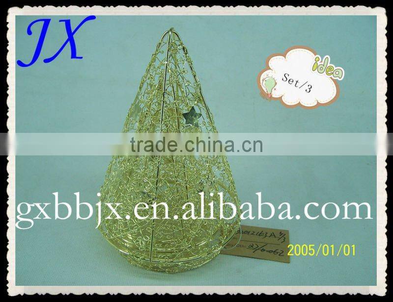 Golden wire decorative christmas gift box