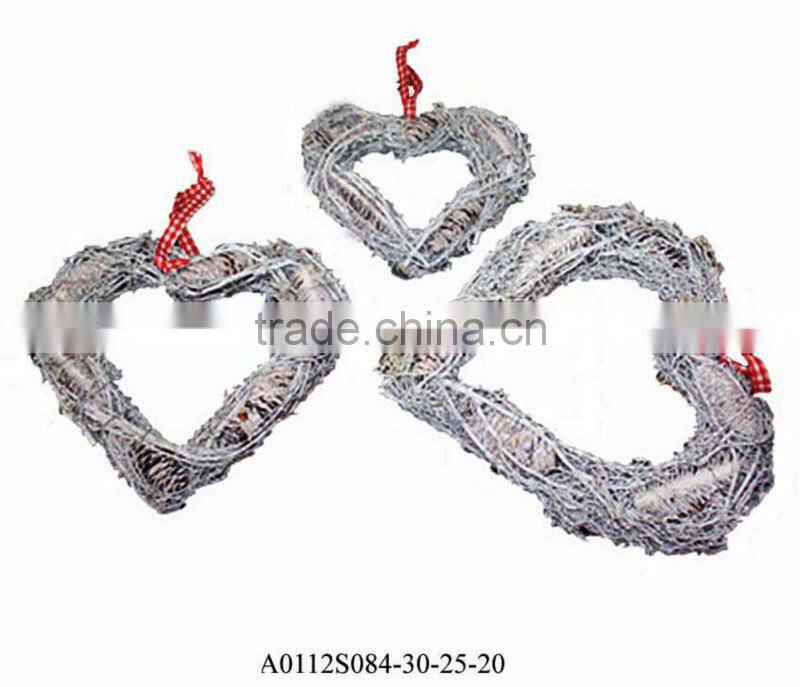 christmas tree decoration with pinecone