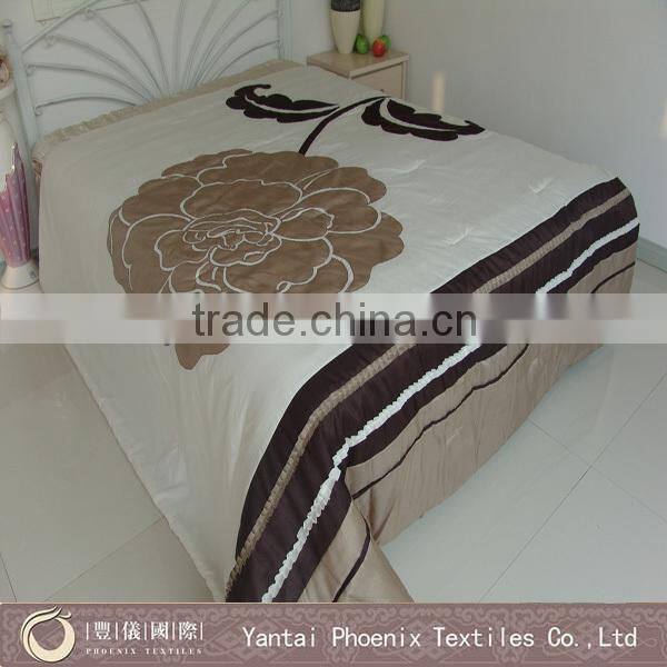 Taffeta embroidery twin comforter set