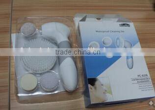 New products 2016 battery opperated electric bath cleaning brush