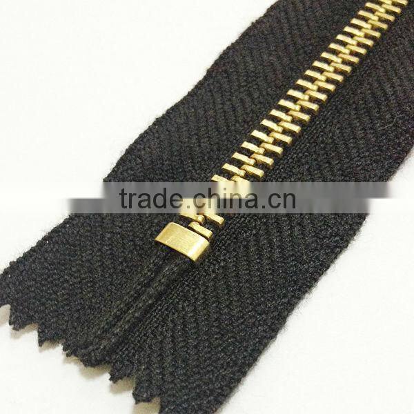 Zipper manufacturer provide all kinds of zippers and sliders