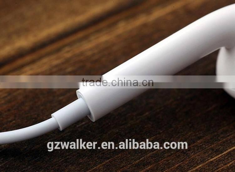 cheap earphone with earphone case