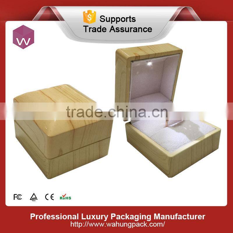 luxury plastic jewelry bangle bracelet box with led light , bangle box with led light