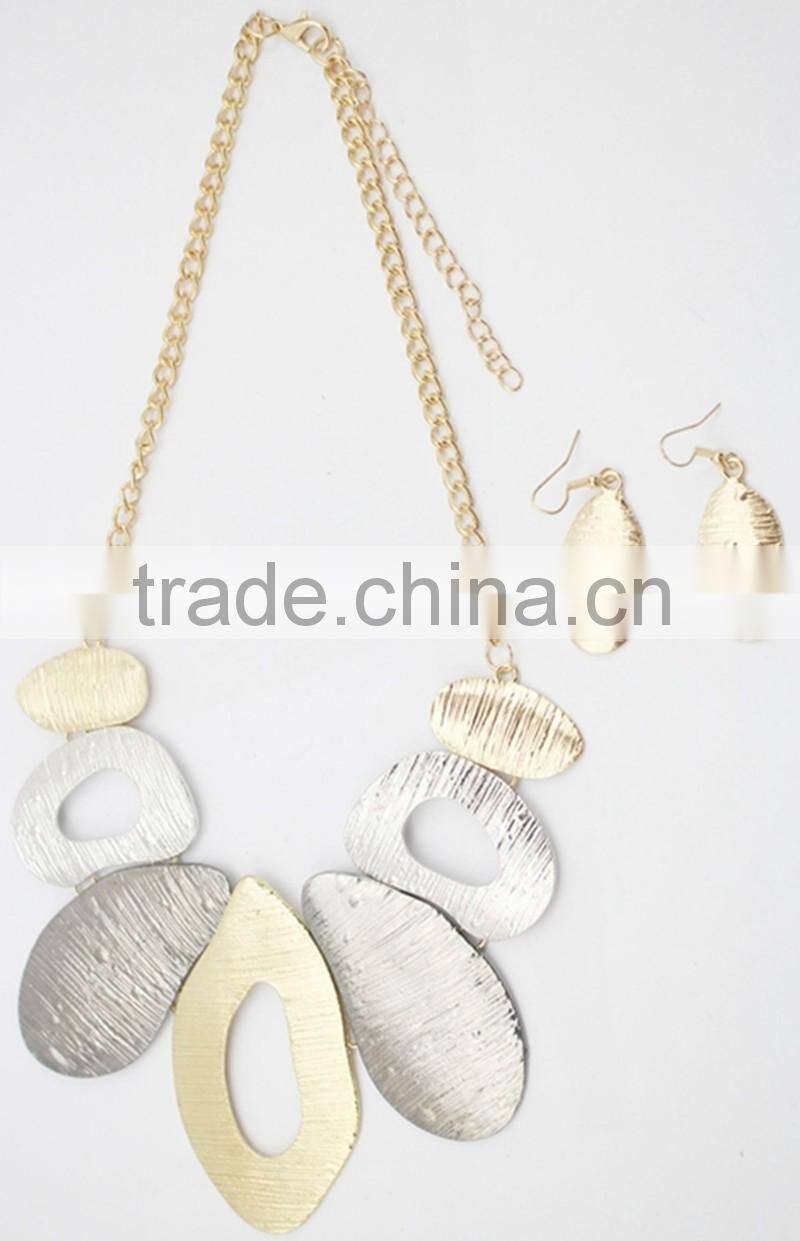 Fashion Women Jewelry Chunky Statement Necklace