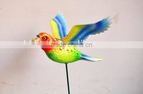 6 inch Parrot Plastic Flower Decorative Garden Stakes