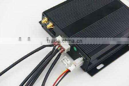 Support 32GB SD card 4-channel mobile sd dvr