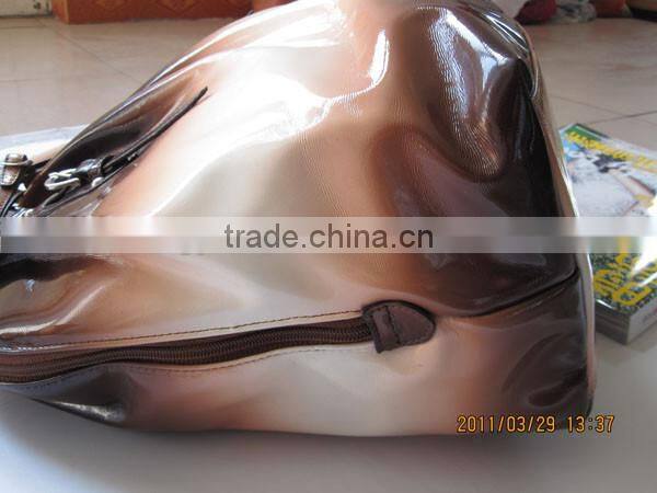 custom design gradient woman gender saddle bag shiny leather tote