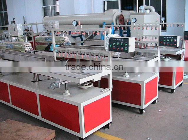 vacuum shaped calibrating machine