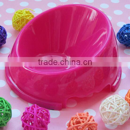 arc-shaped Pet Bowl with double bowl