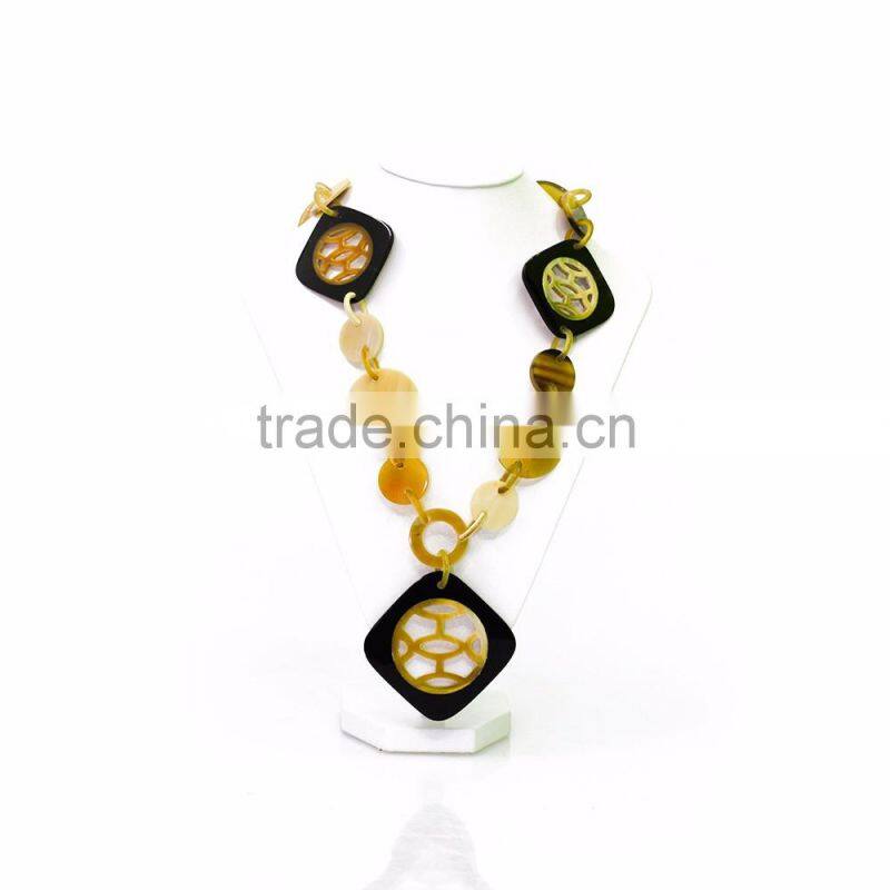 Necklace made of buffalo horn in Vietnam, fashionable and eye-catching designs