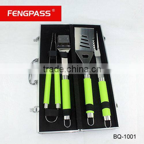 High Grade 4pcs BBQ set with bamboo handle BQ-3049