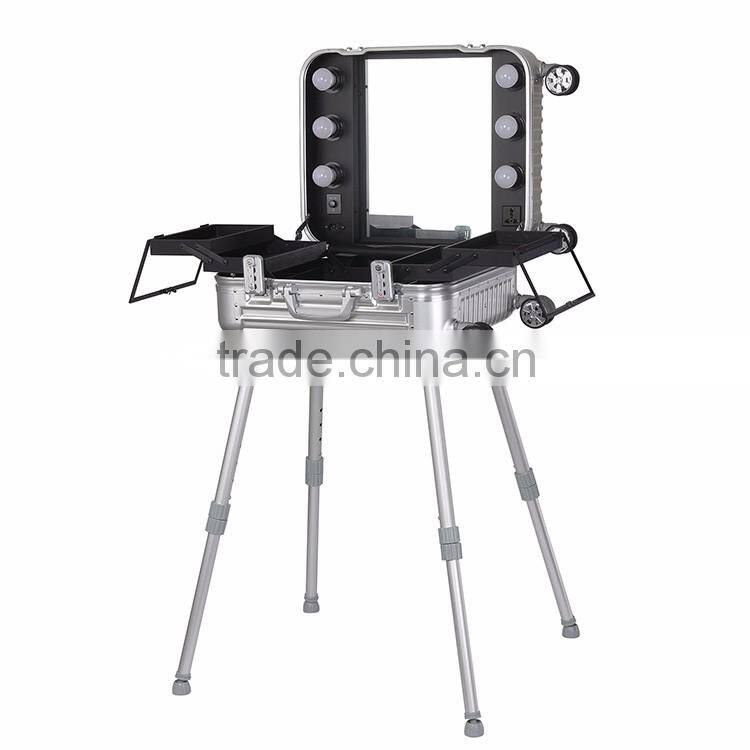 Hottest new Aluminum trolley makeup case Lighting Makeup Case with rolling wheels